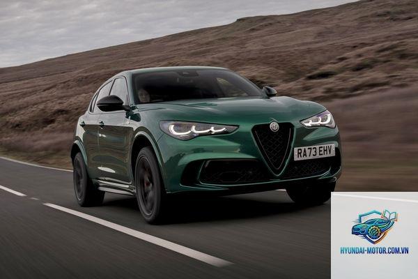 Alfa Romeo Stelvio - Hình 1