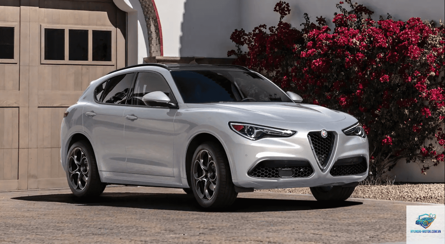 Alfa Romeo Stelvio - Hình 2
