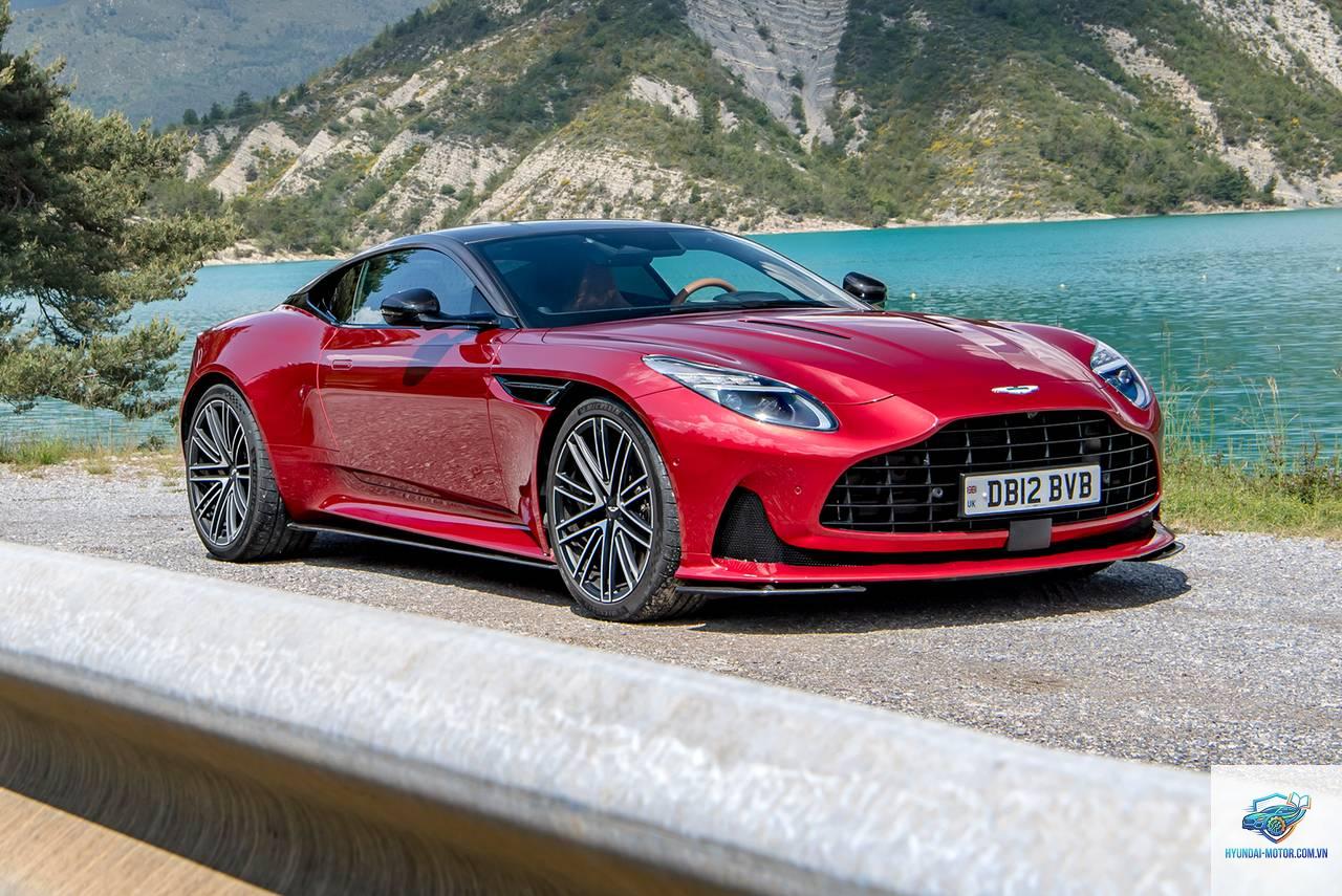 Aston Martin DB12 - Hình 4