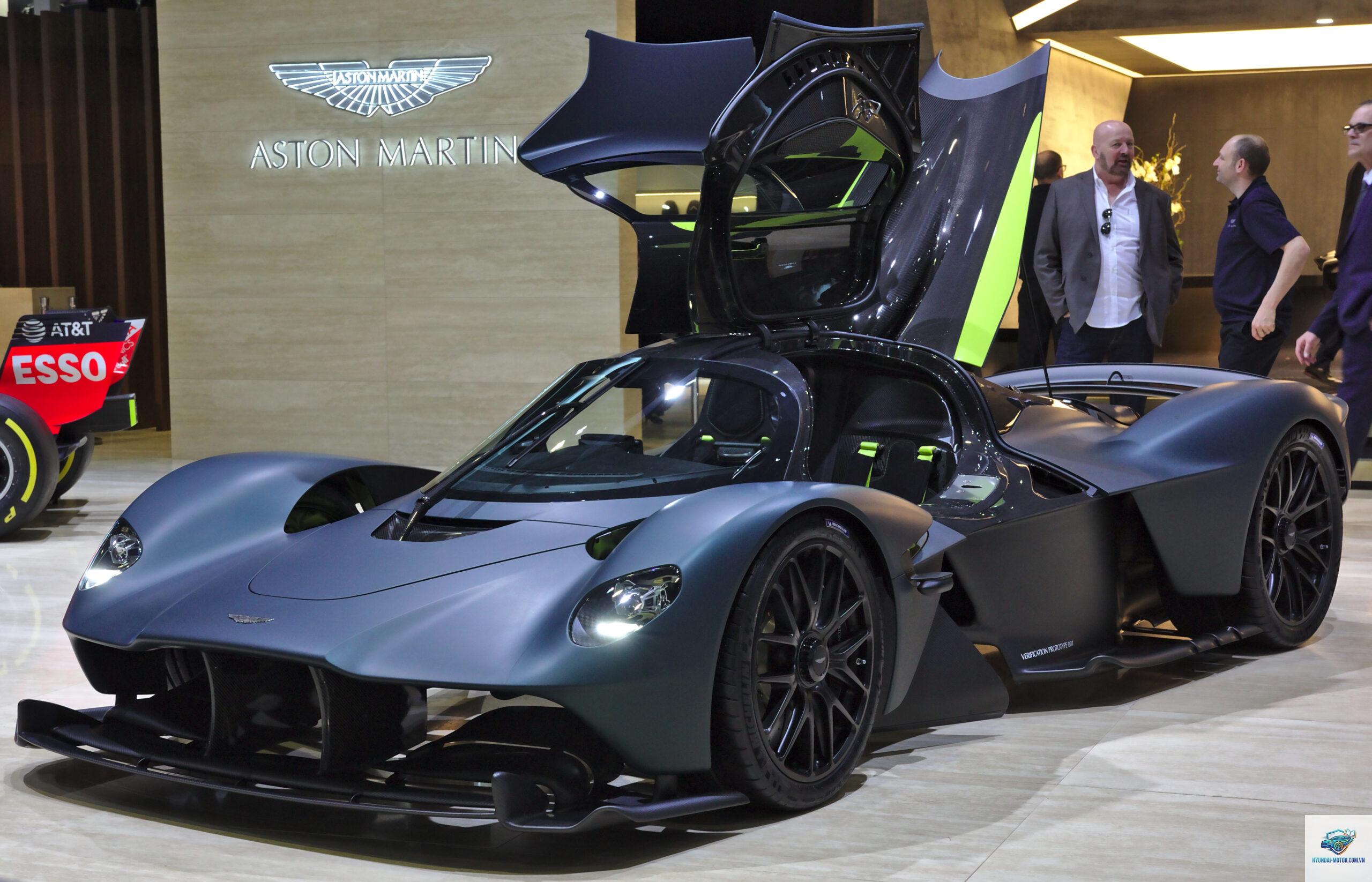 Aston Martin Valkyrie - Hình 2