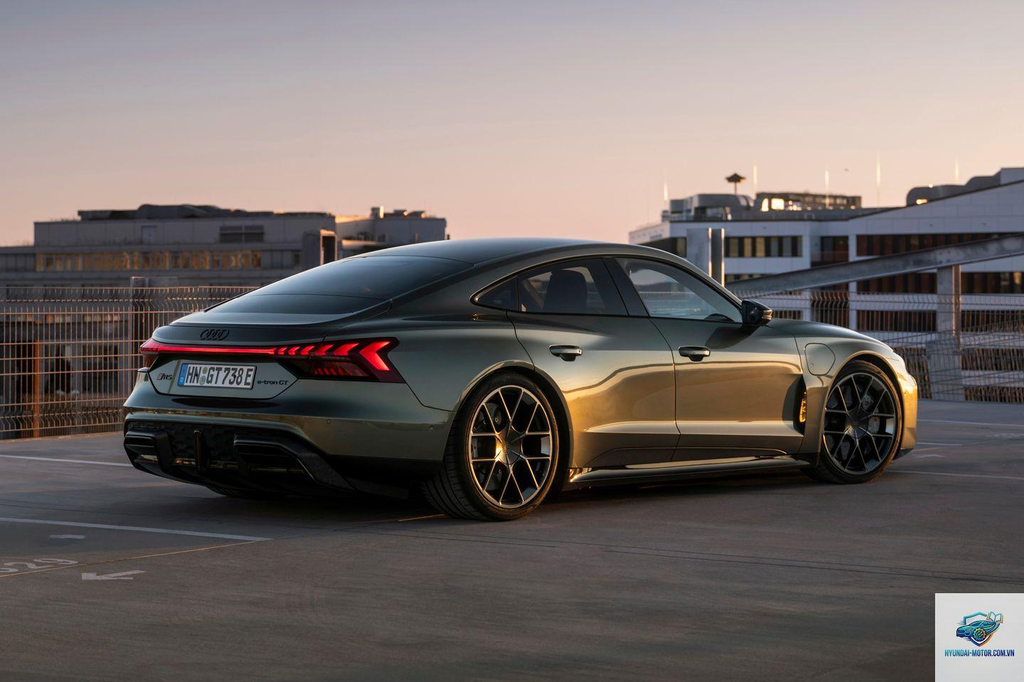 Audi e-tron GT - Hình 4