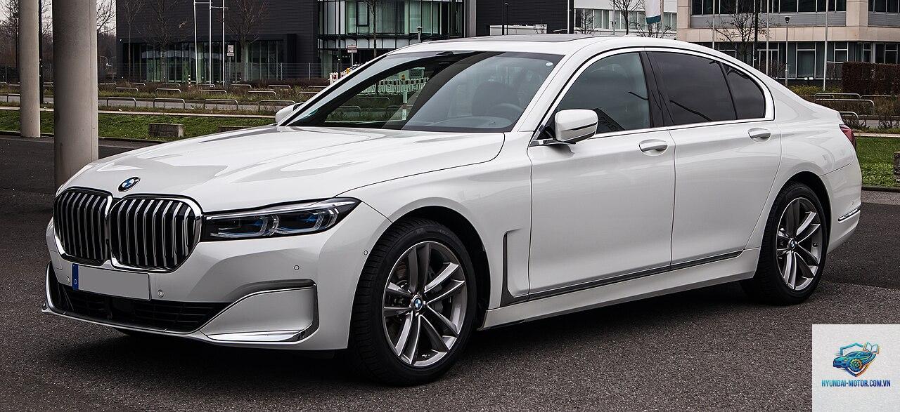 BMW 7 Series - Hình 1