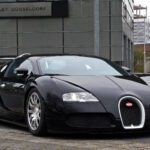 Bugatti Veyron: Kiệt Tác Cơ Khí Phá Vỡ Mọi Giới Hạn Tốc Độ Bugatti Veyron