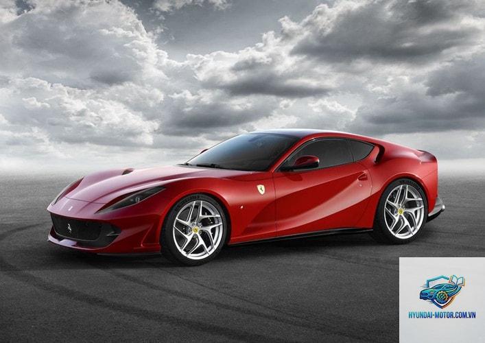 Ferrari 812 Superfast - Hình 4