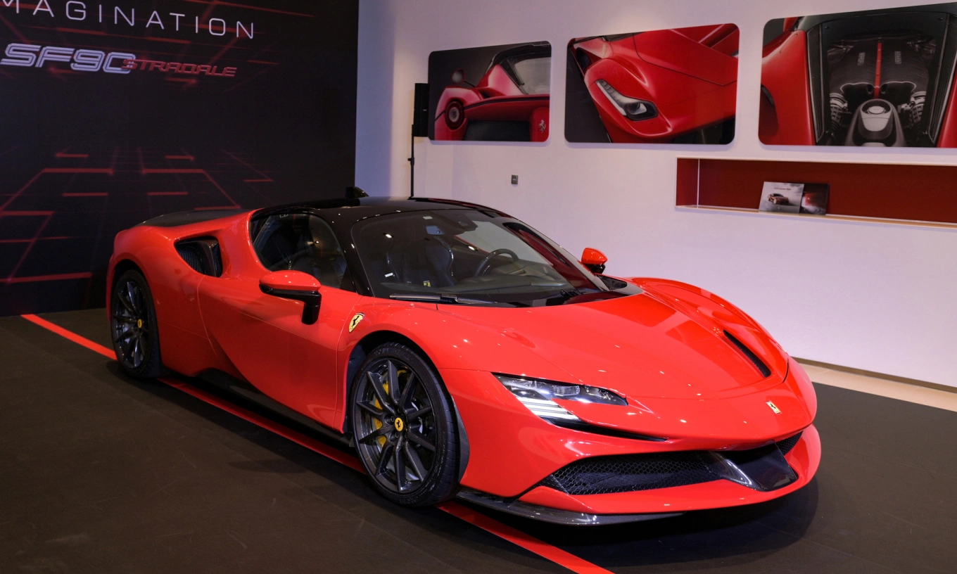 Ferrari SF90 Stradale - Hình 5