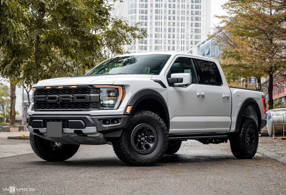 Ford F-150 Raptor - Hình 1
