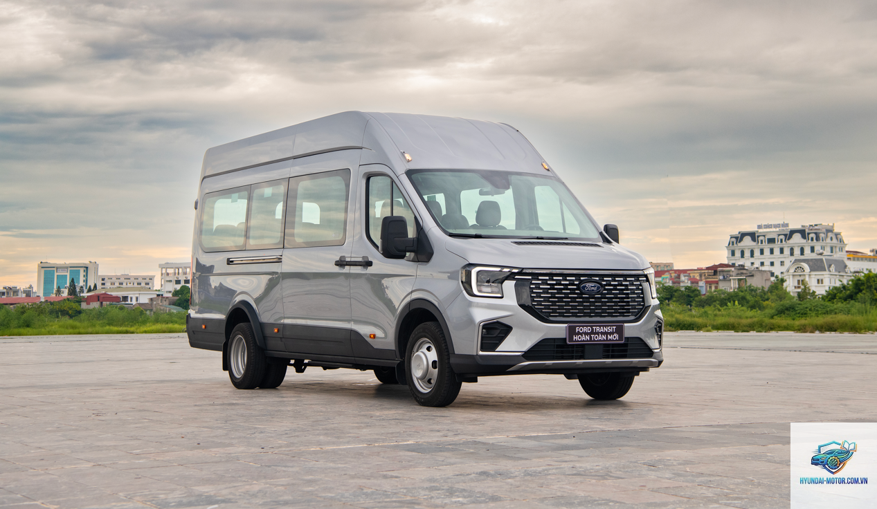 Ford Transit - Hình 4