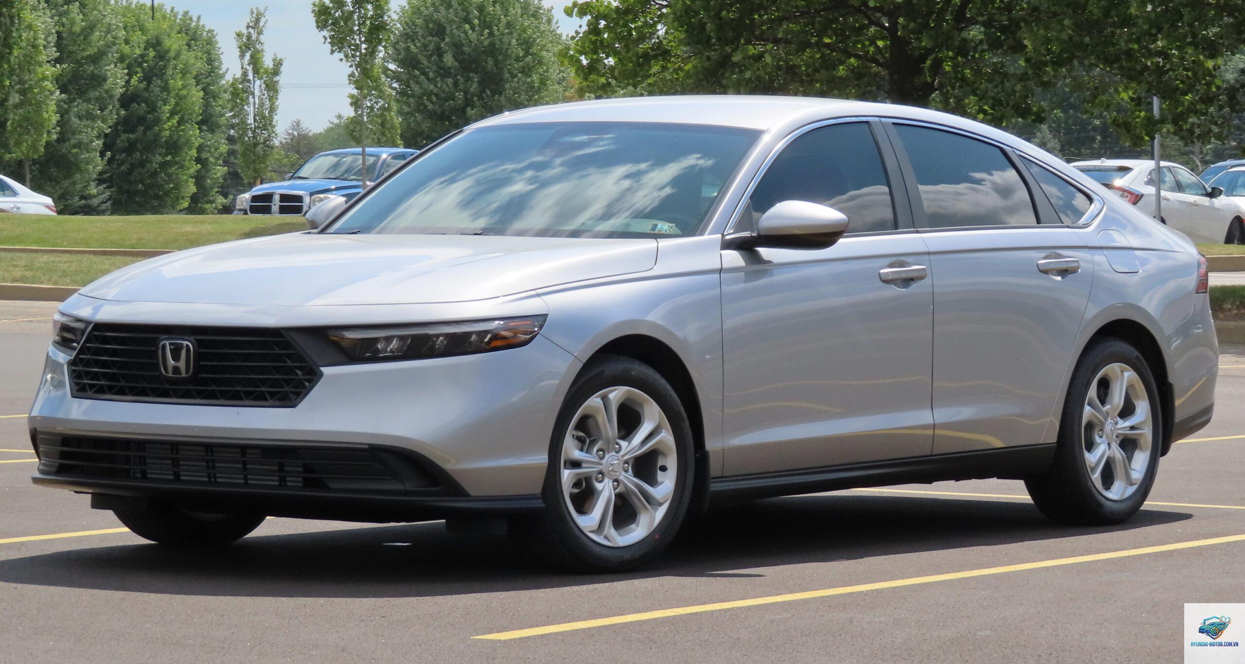Honda Accord - Hình 4