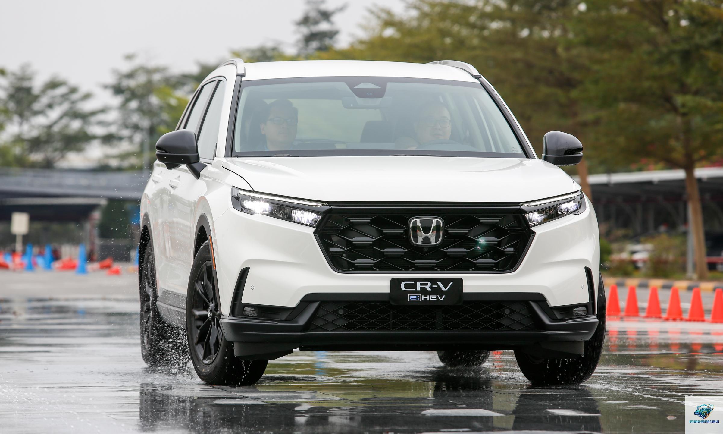 Honda CR-V - Hình 1