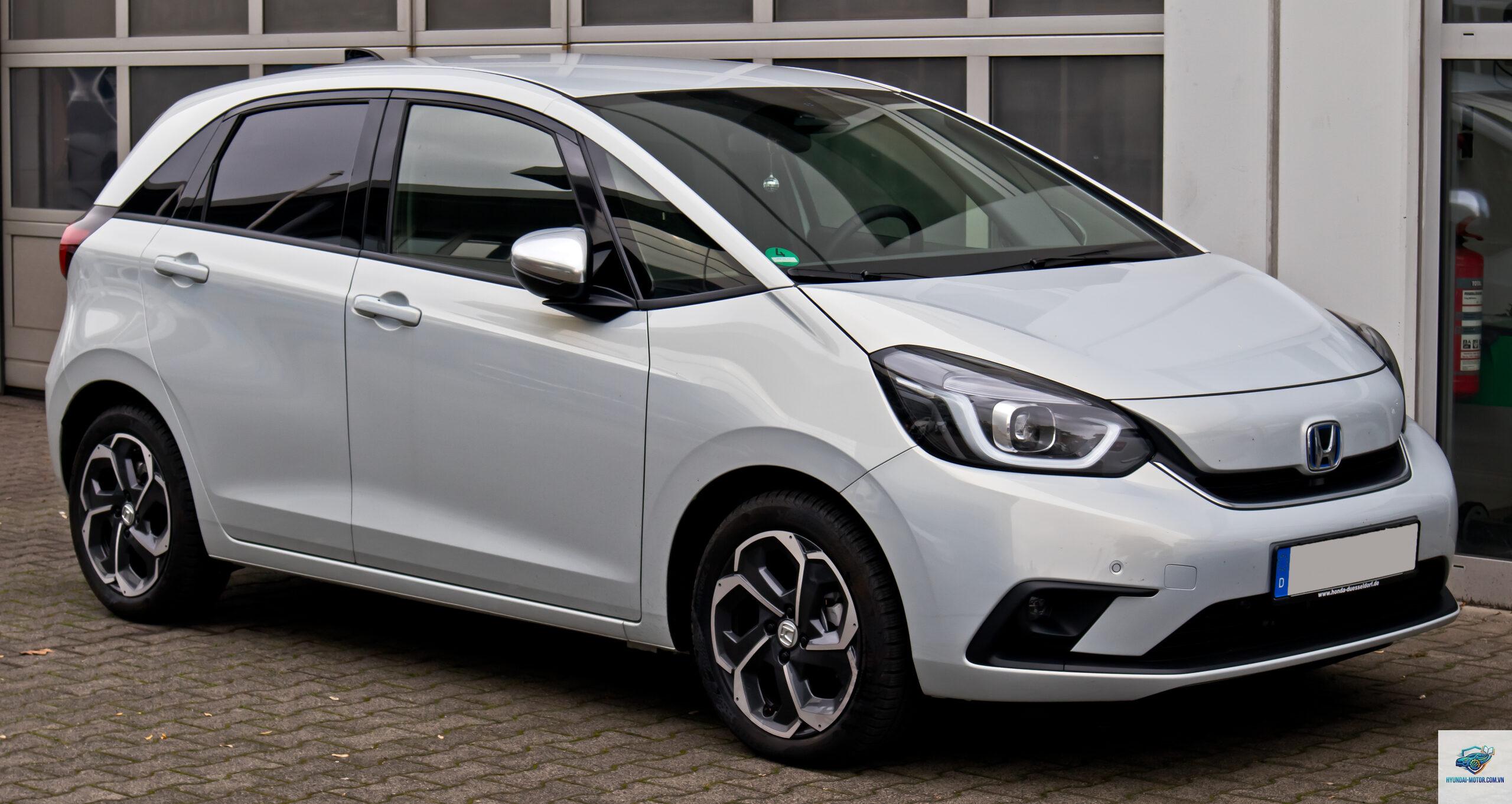 Honda Jazz (Fit) - Hình 2