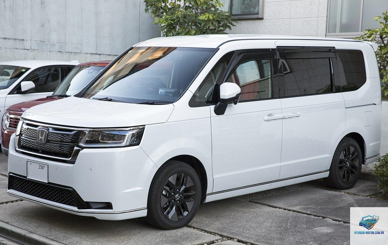 Honda Stepwgn - Hình 1
