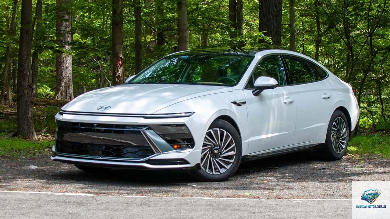 Hyundai Sonata - Hình 1