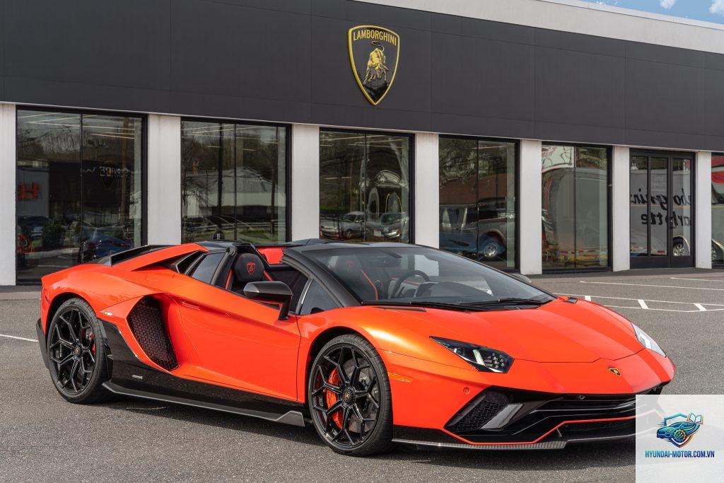 Lamborghini Aventador - Hình 2