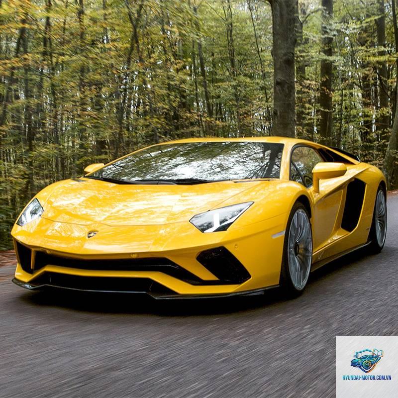 Lamborghini Aventador - Hình 1