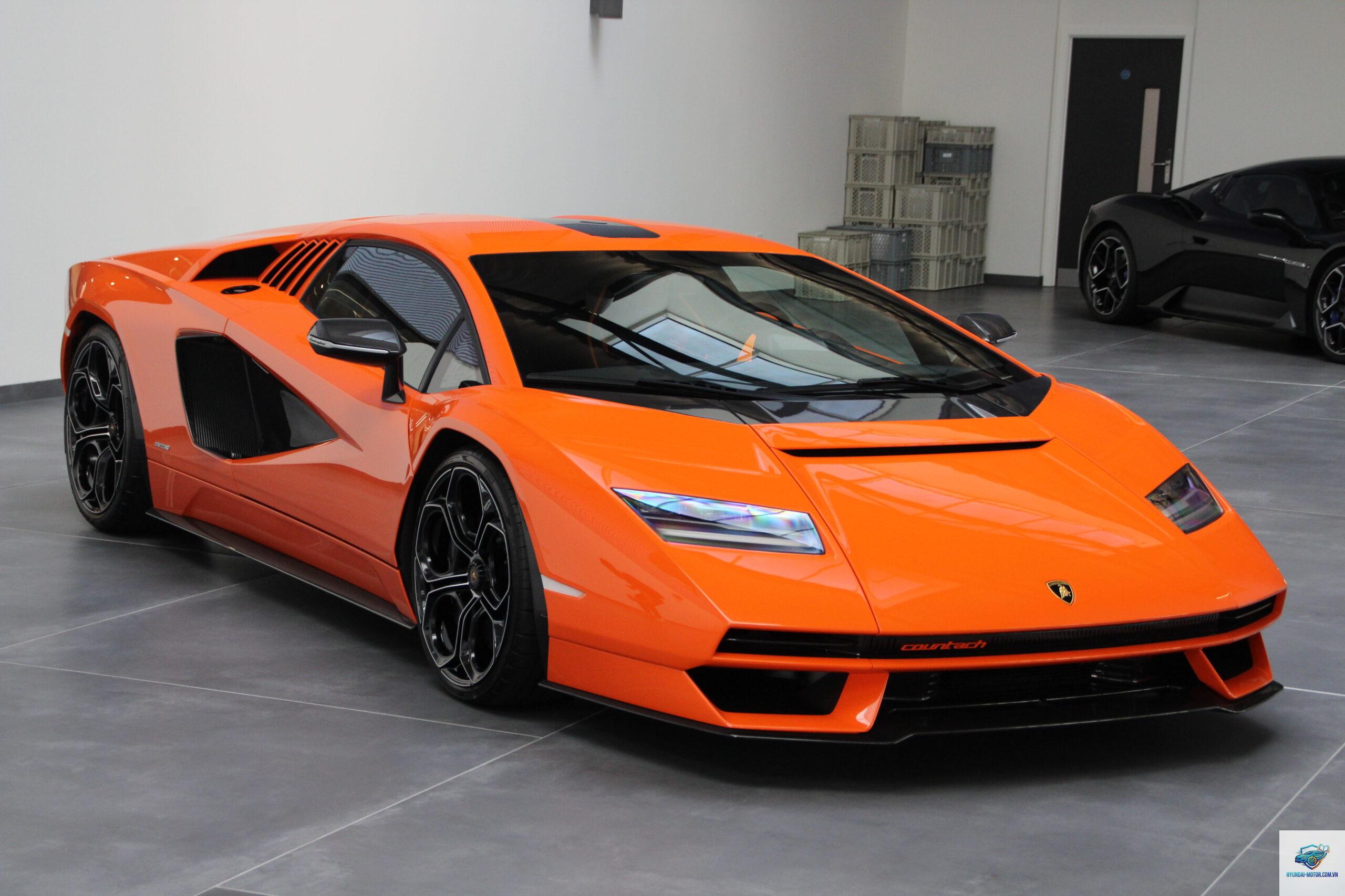 Lamborghini Countach LPI 800-4 - Hình 1