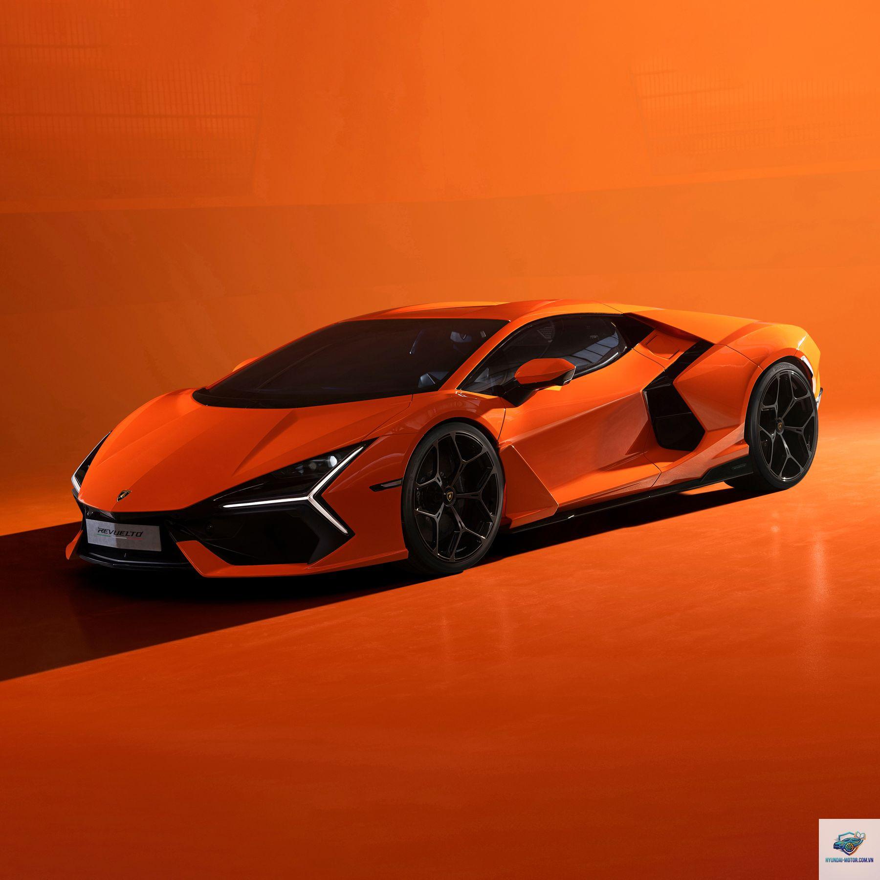 Lamborghini Revuelto - Hình 4