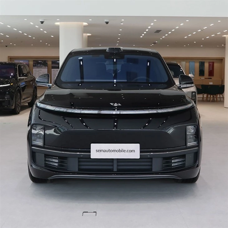 Li Auto L8 - Hình 5