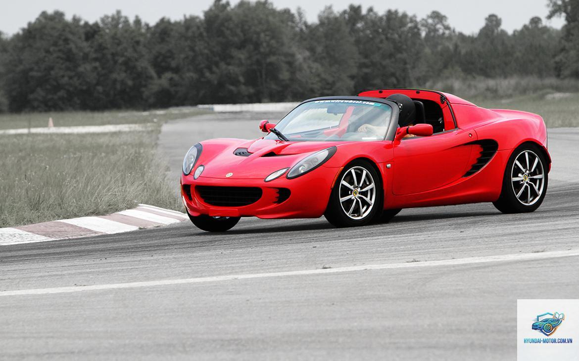Lotus Elise - Hình 2
