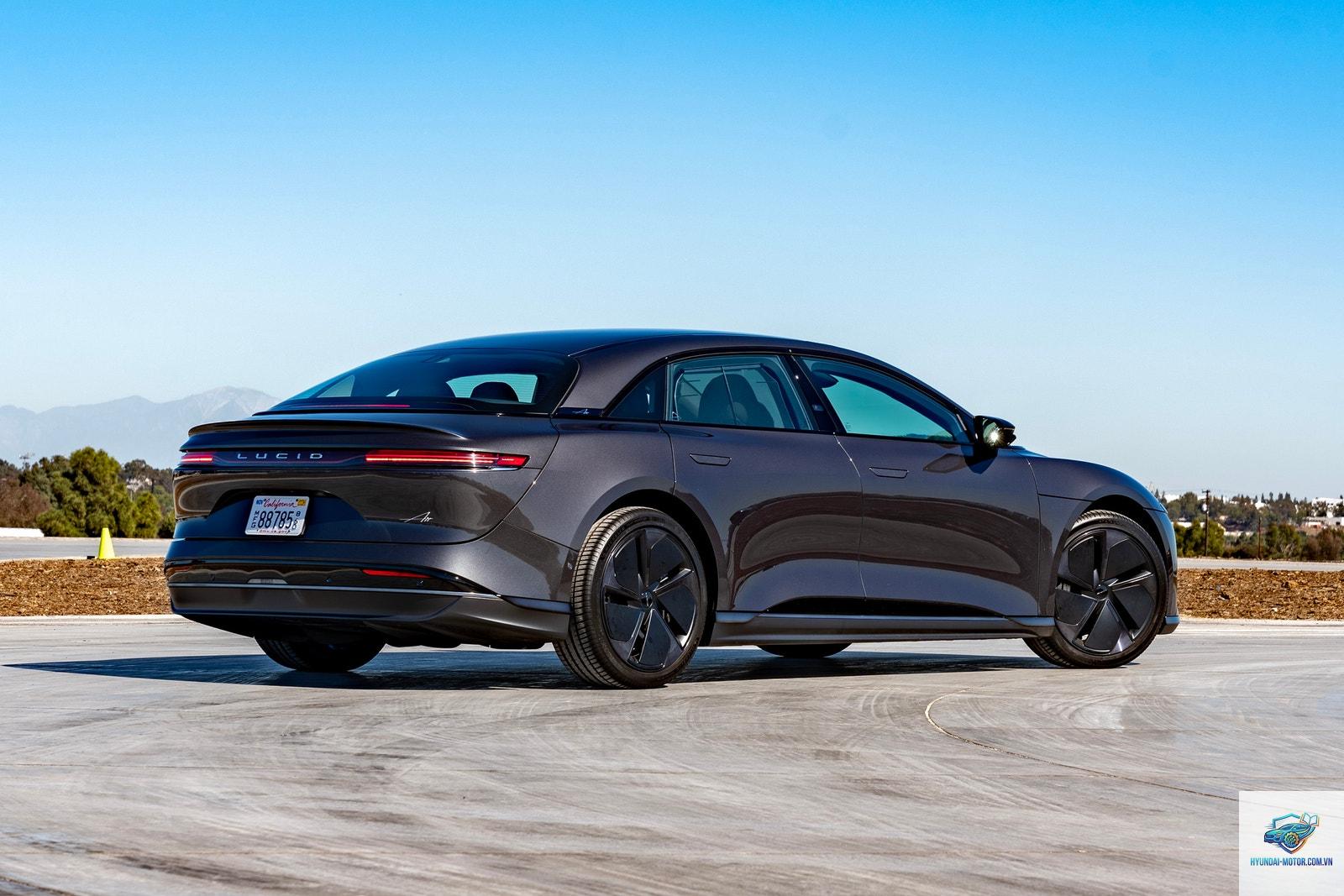 Lucid Air - Hình 2