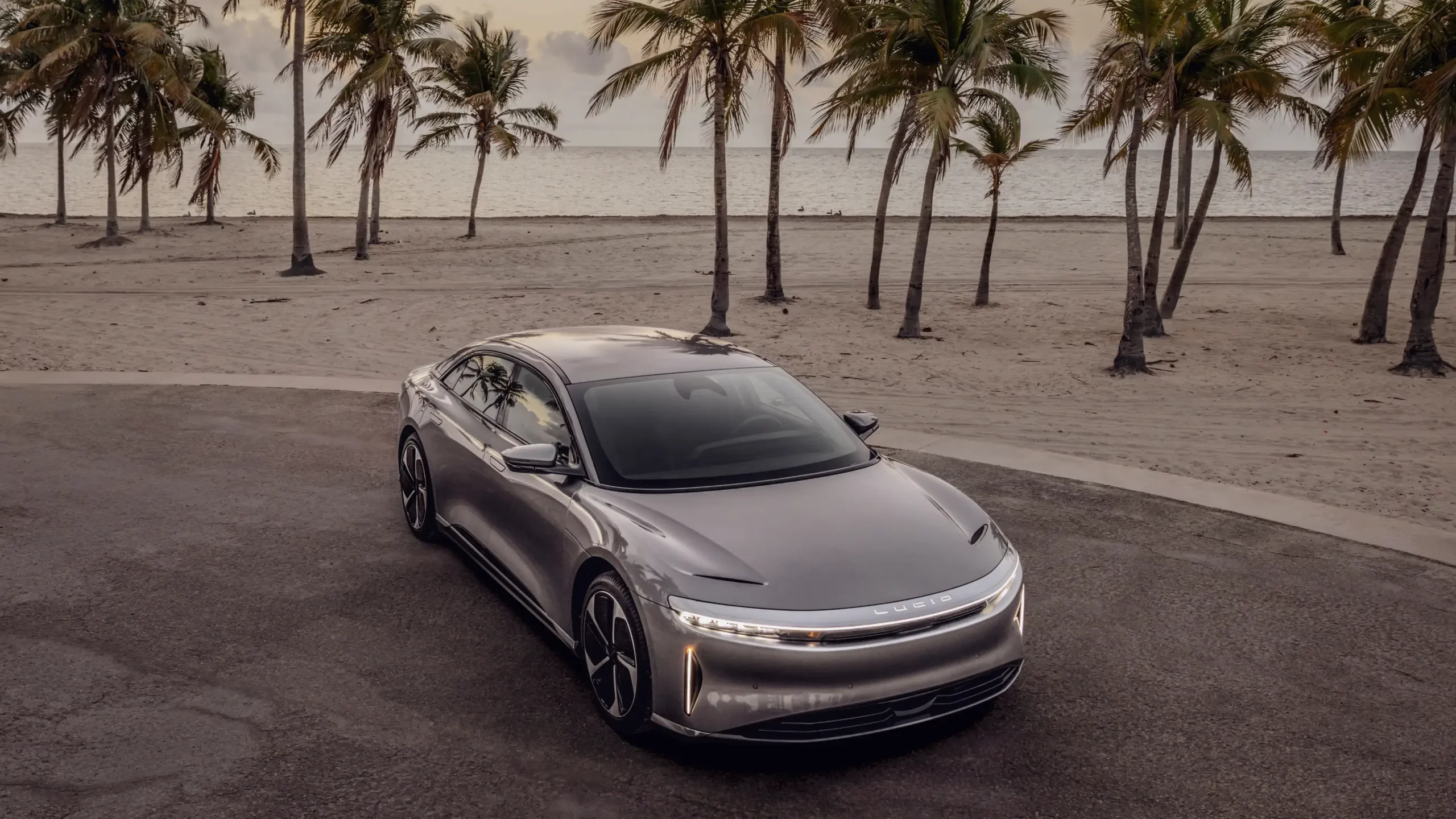 Lucid Air - Hình 3