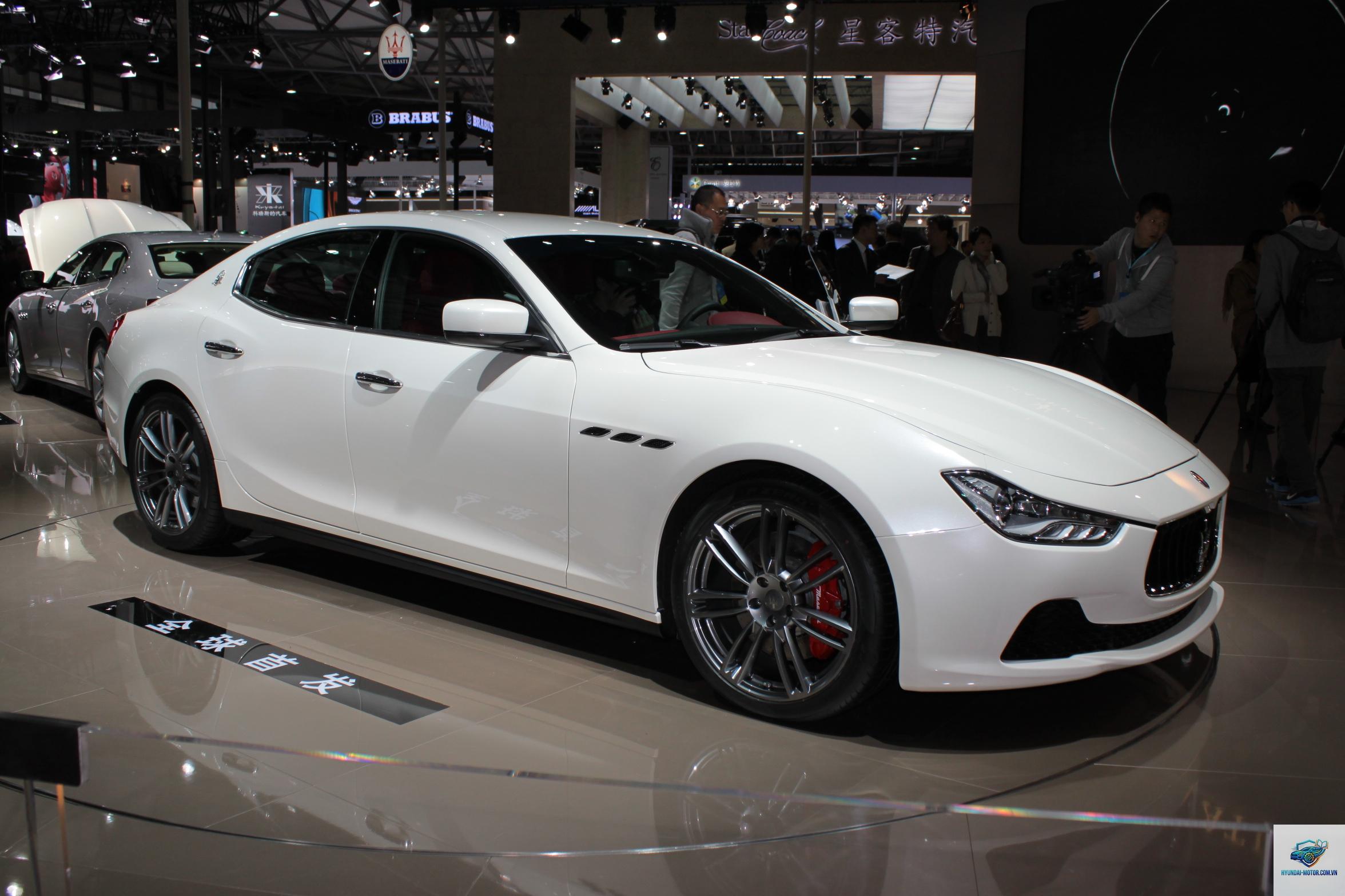 Maserati Ghibli - Hình 4