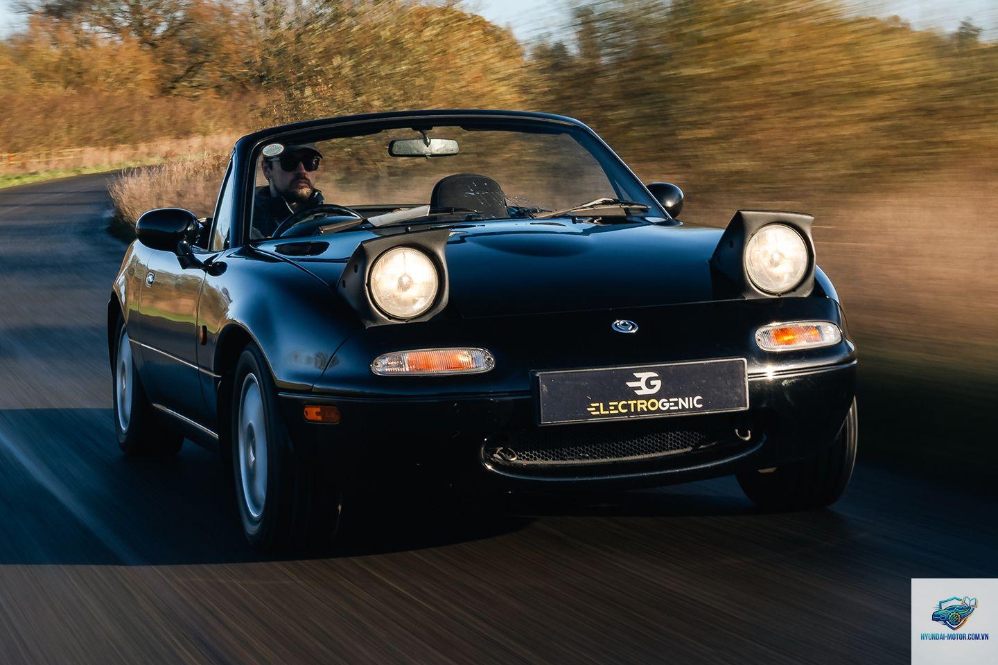 Mazda MX-5 - Hình 1
