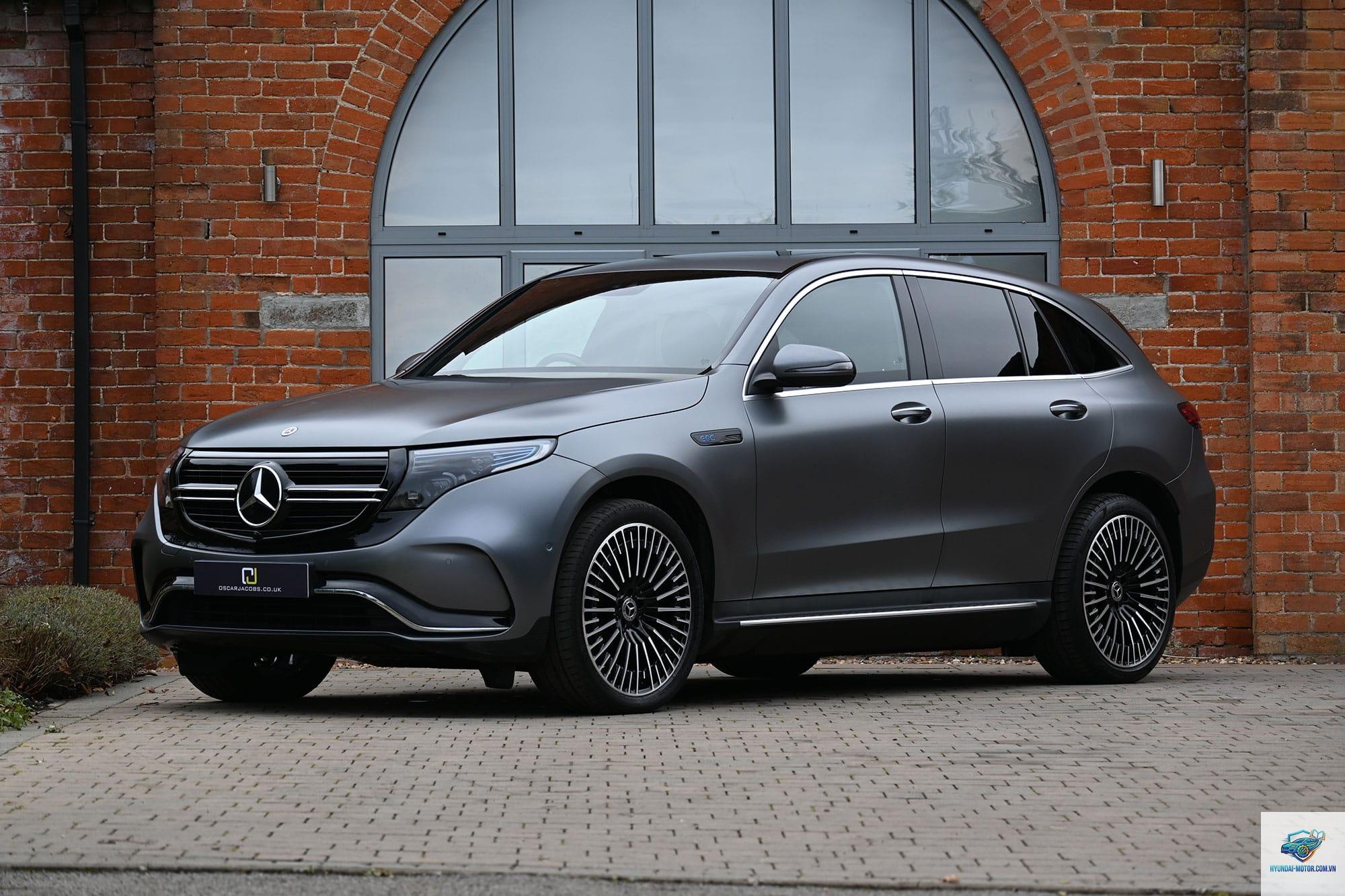 Mercedes EQC - Hình 2