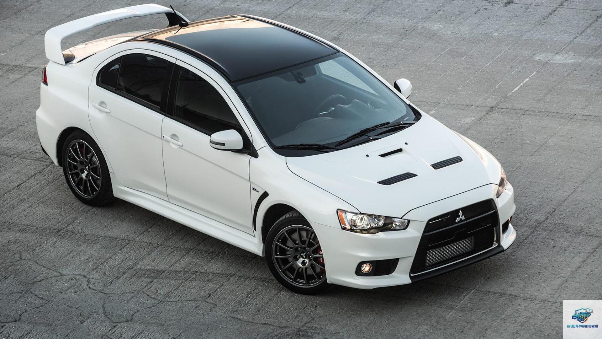 Mitsubishi Lancer - Hình 1