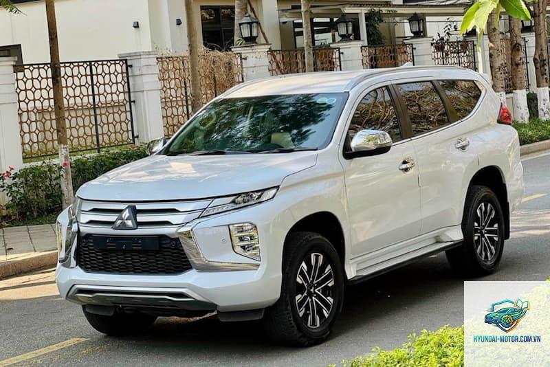 Mitsubishi Pajero Sport - Hình 2