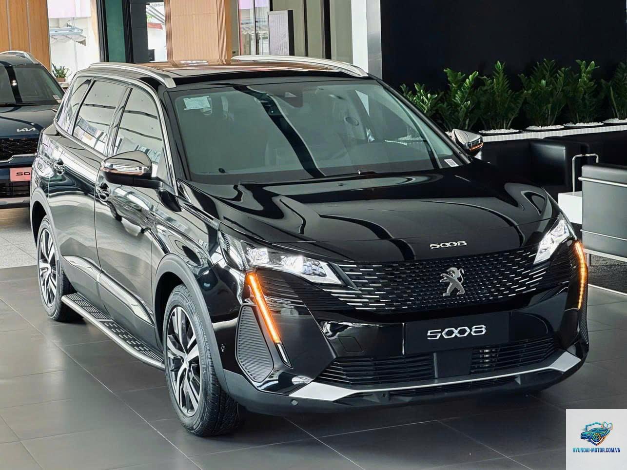 Peugeot 5008 - Hình 2