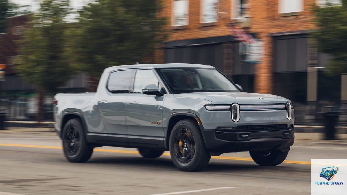 Rivian R1T - Hình 2