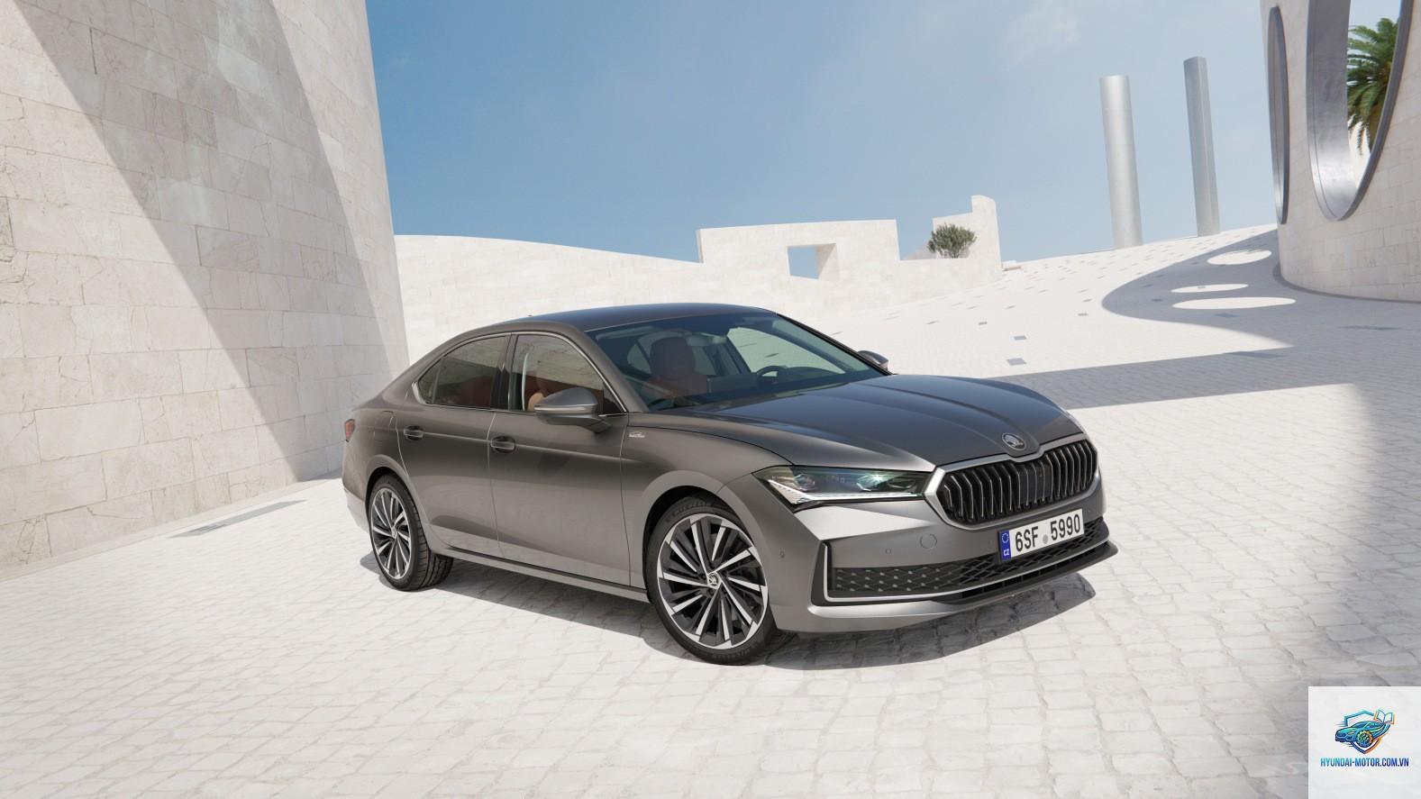 Skoda Superb - Hình 2