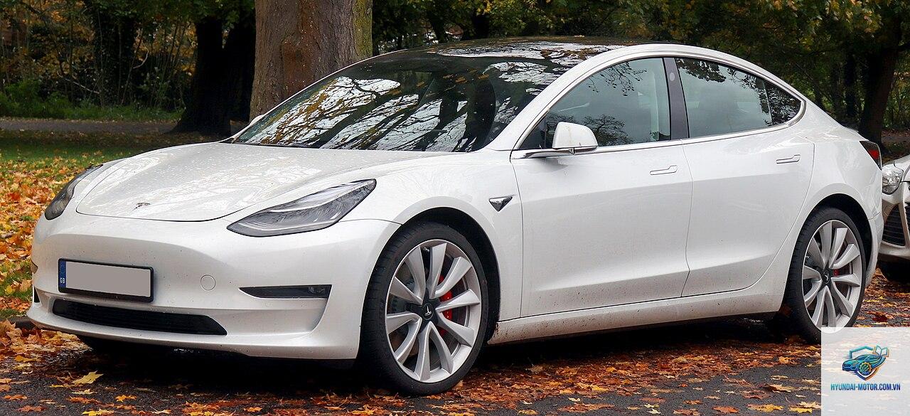 Tesla Model 3 - Hình 3