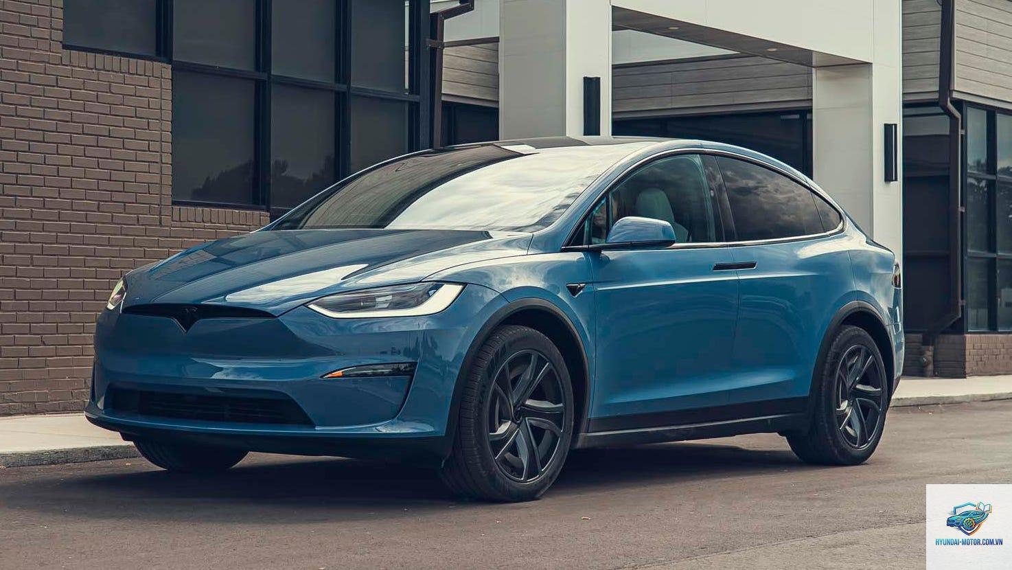 Tesla Model X - Hình 1