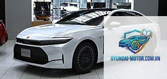 Toyota Crown - Hình 3