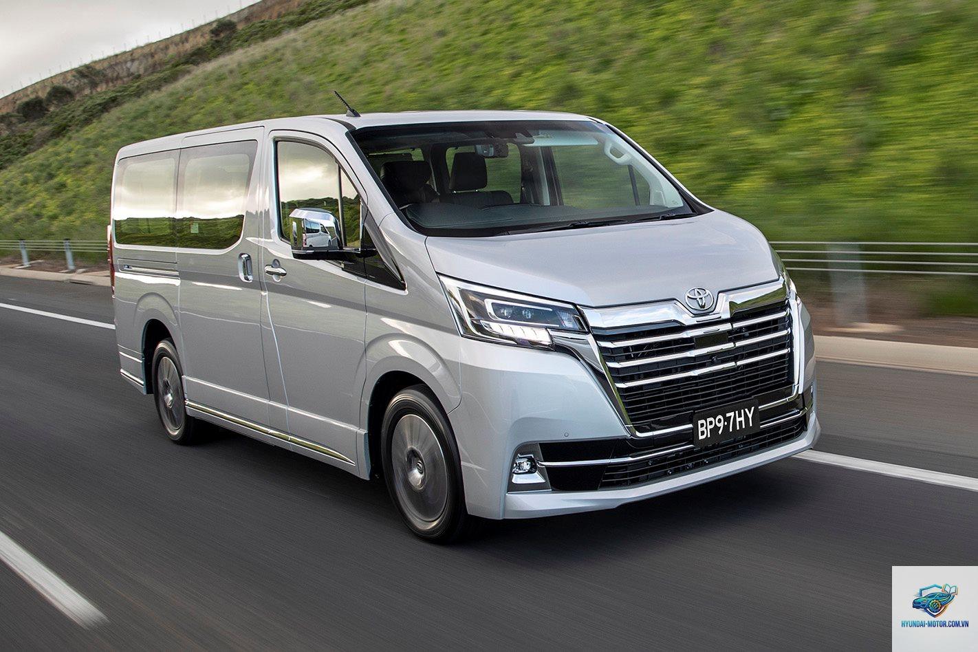 Toyota Granvia - Hình 4