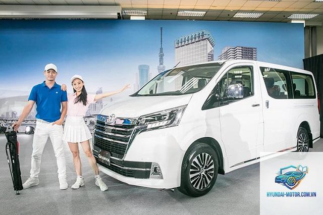 Toyota Granvia - Hình 5