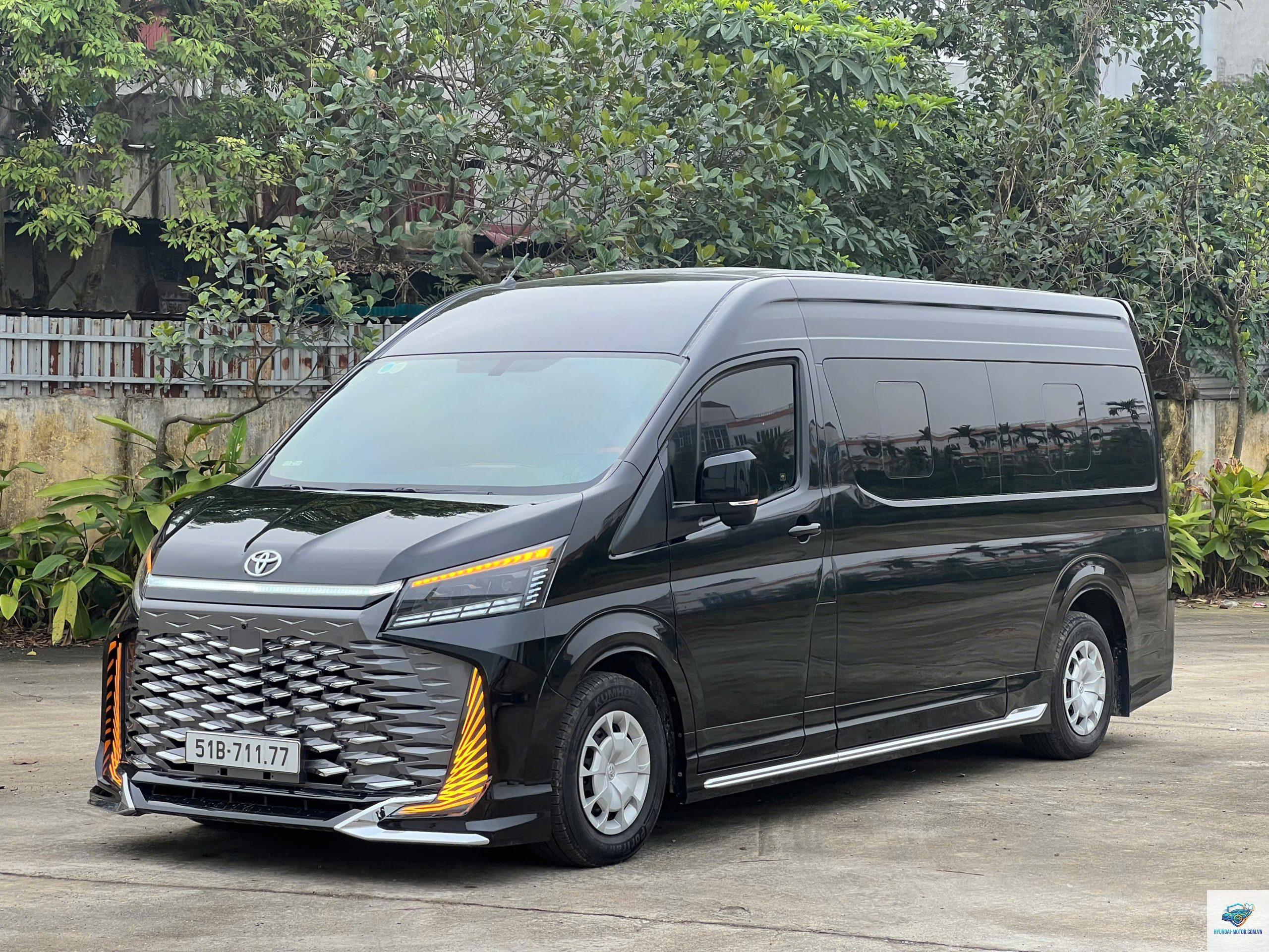 Toyota Hiace - Hình 4