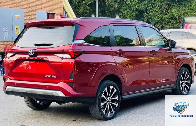 Toyota Veloz Cross - Hình 2