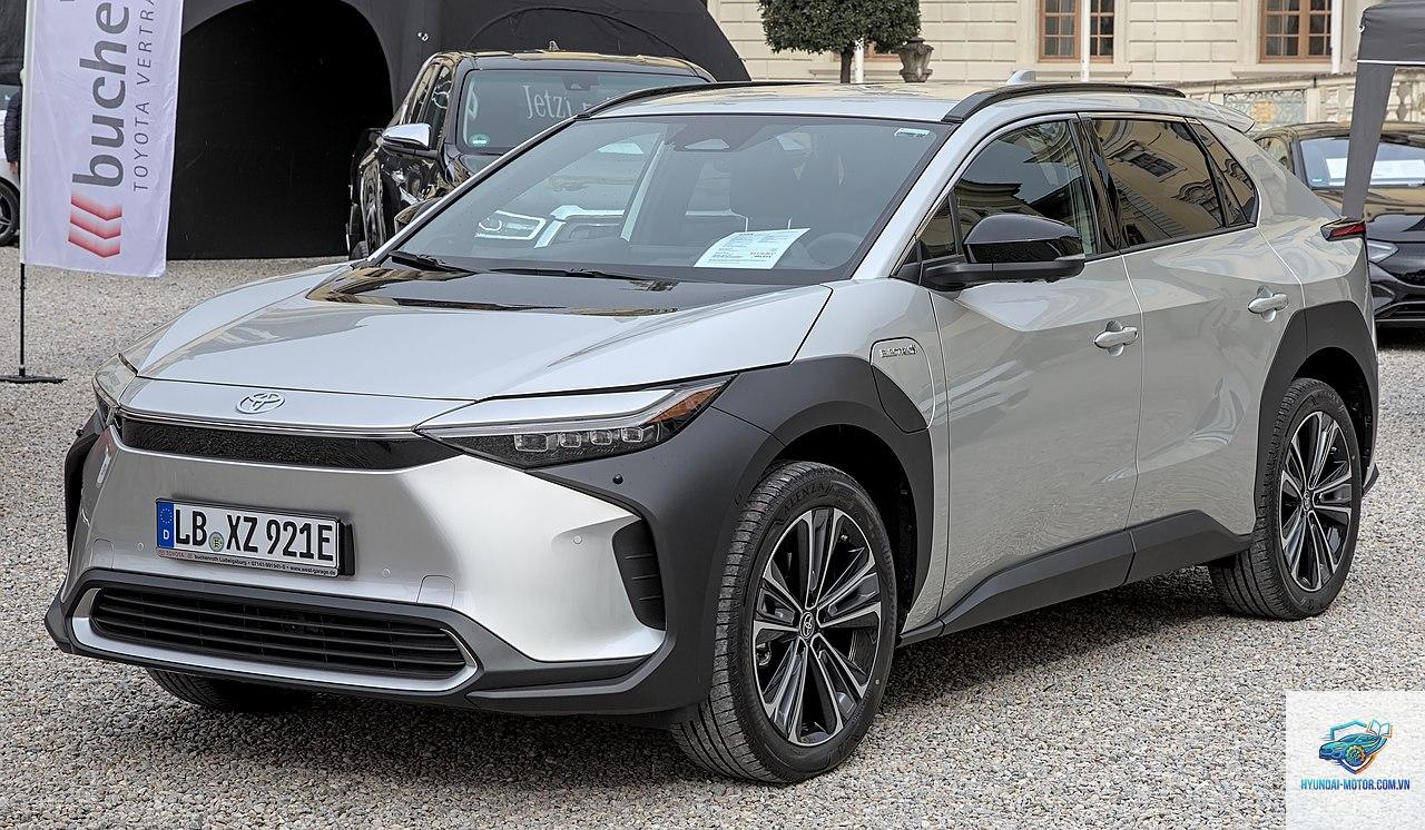 Toyota bZ4X - Hình 1
