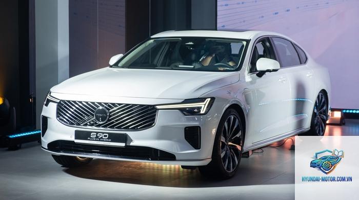 Volvo S90 - Hình 4