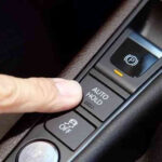 Auto Hold Là Gì? Toàn Bộ Kiến Thức Từ A-Z Về Tính Năng Giữ Phanh Tự Động Trên Ô Tô auto hold là gì