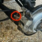brake fluid leak là gì