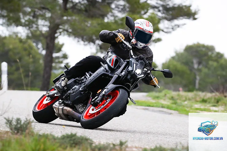 cornering ABS là gì - Hình 4