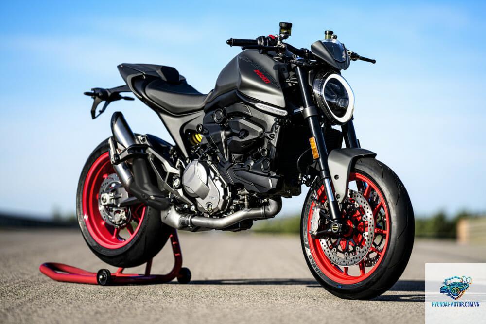 ducati monster - Hình 2