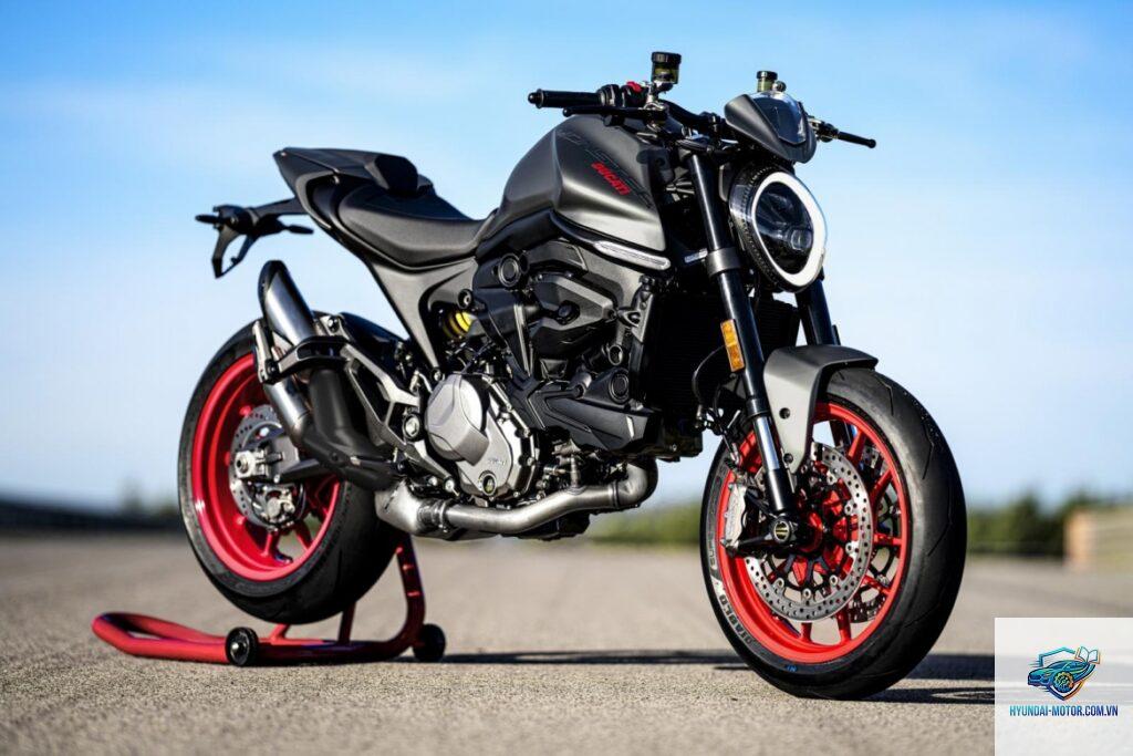 ducati monster plus