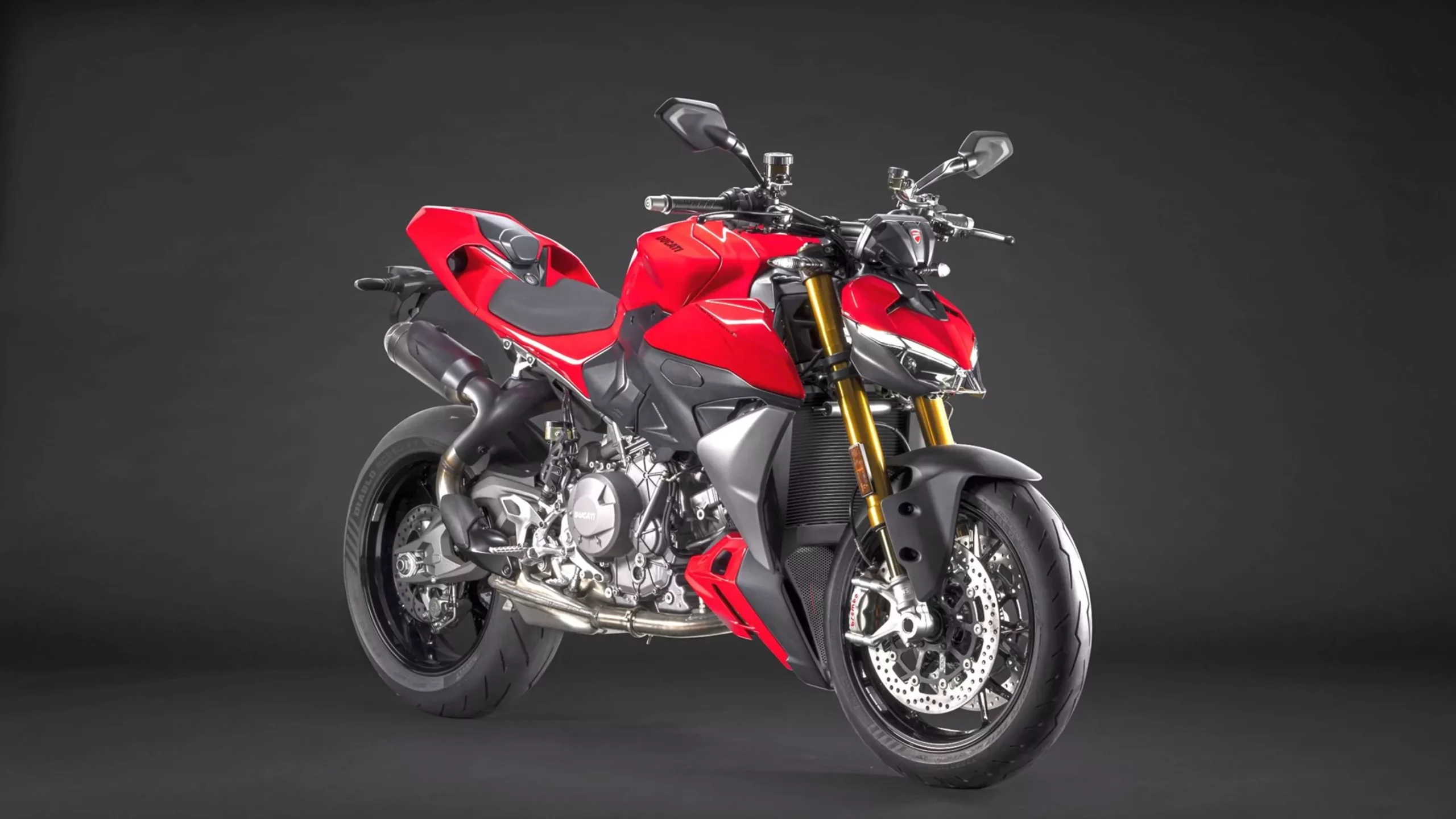 ducati streetfighter v2 - Hình 3