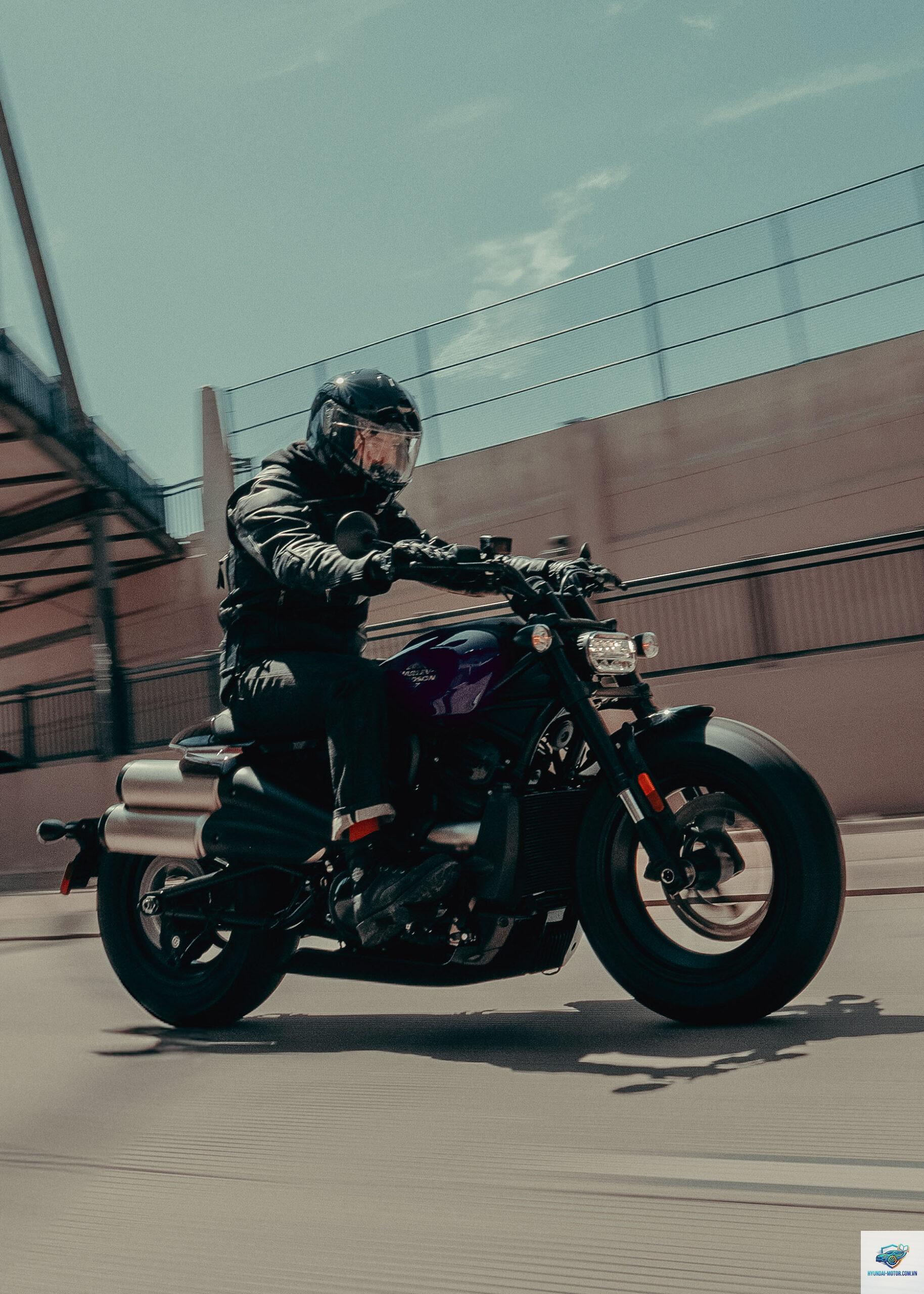 harley davidson sportster s - Hình 2