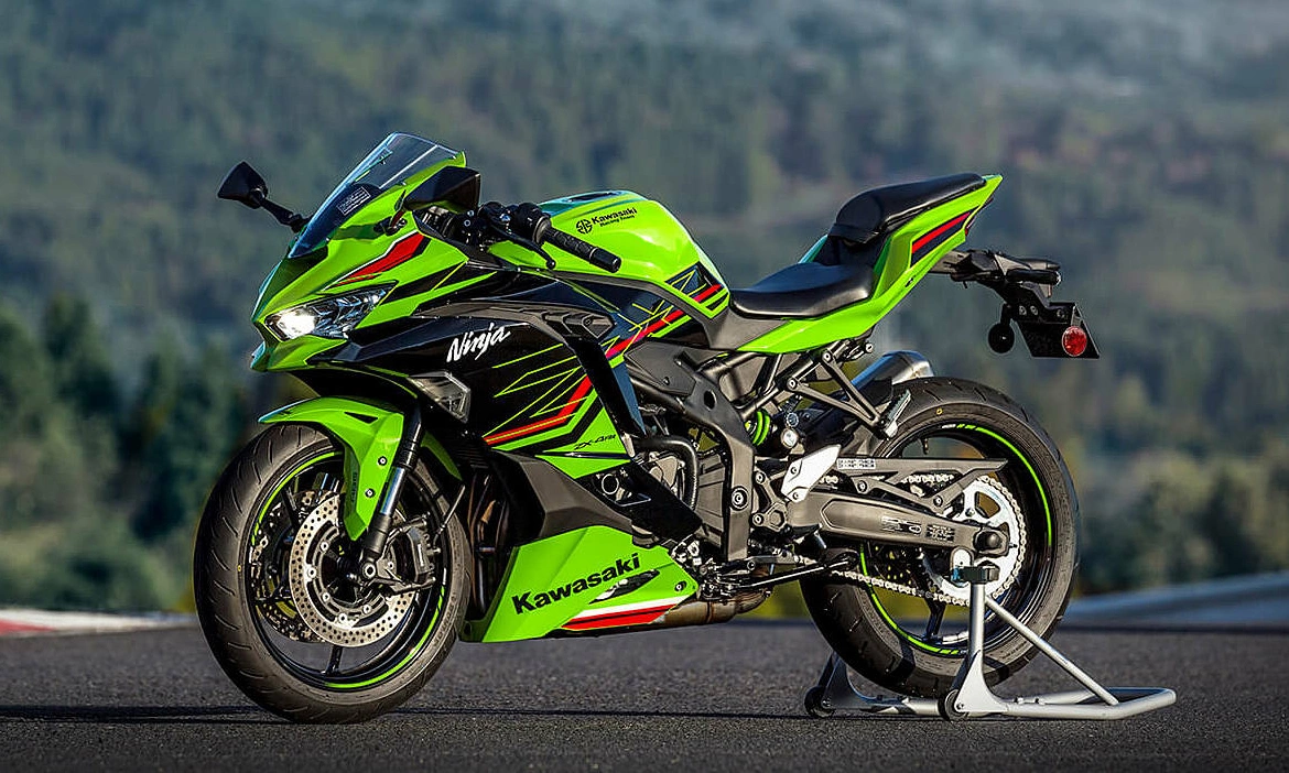kawasaki ninja zx4r - Hình 3