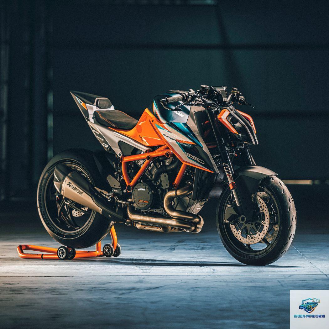 ktm 1290 super duke - Hình 2